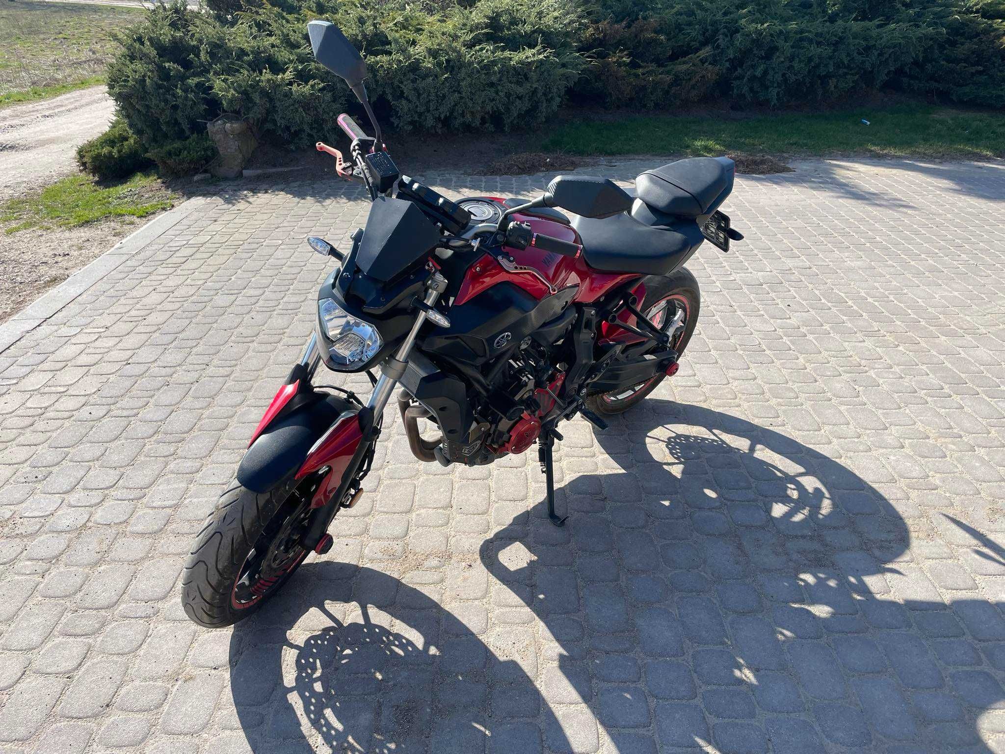 Yamaha MT 07 2016R A2