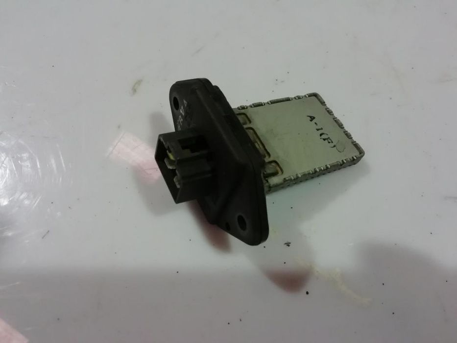 Resistência sofagem - Hyundai H1 ( 2001)