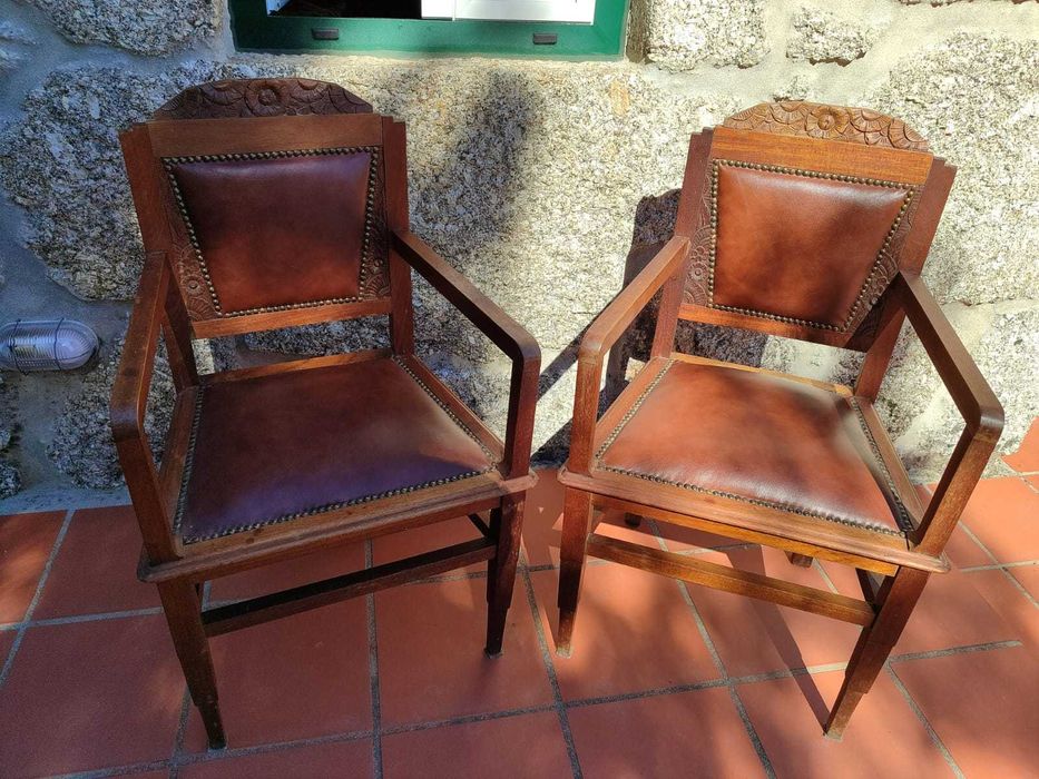 Lote de duas cadeiras