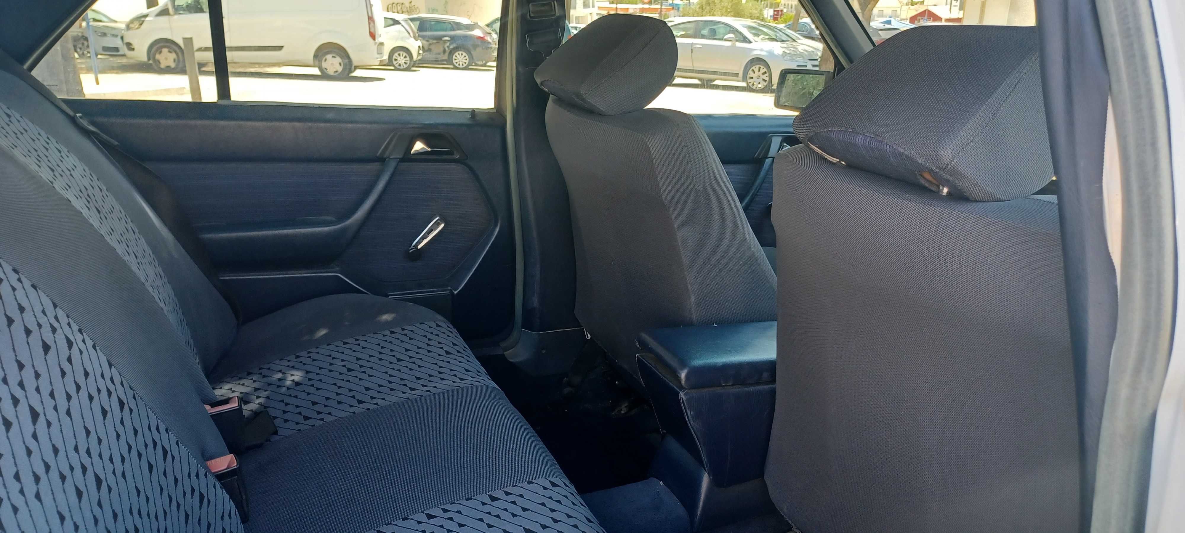 Bom carro Mercedes 200 D