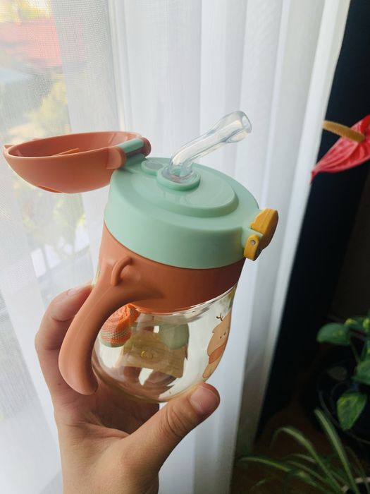 Чашка, Поїльник-непроливайка з трубочкою, дитяча пляшка
