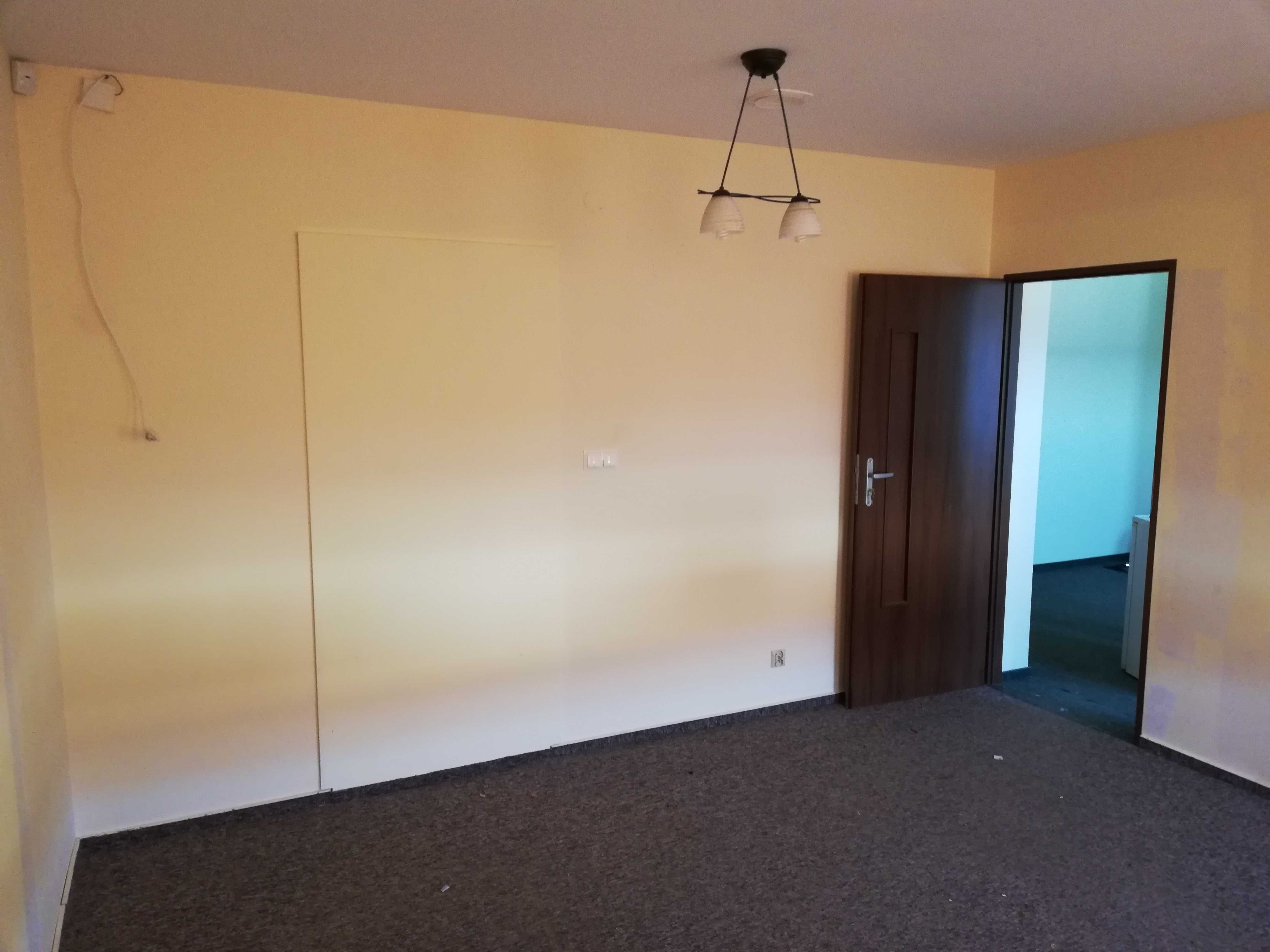 Do wynajęcia podwójny pokój biurowy 26m2 ul. Zagnańska 71A Kielce
