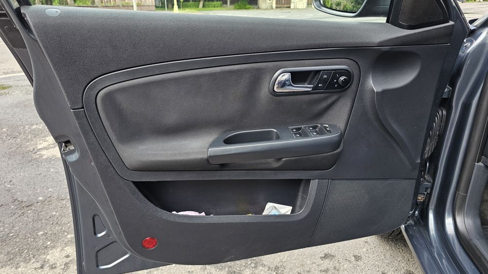 Seat Ibiza 2006 року