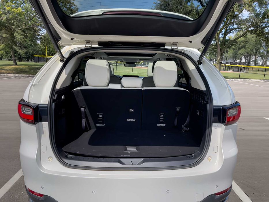 Mazda CX-90      2024