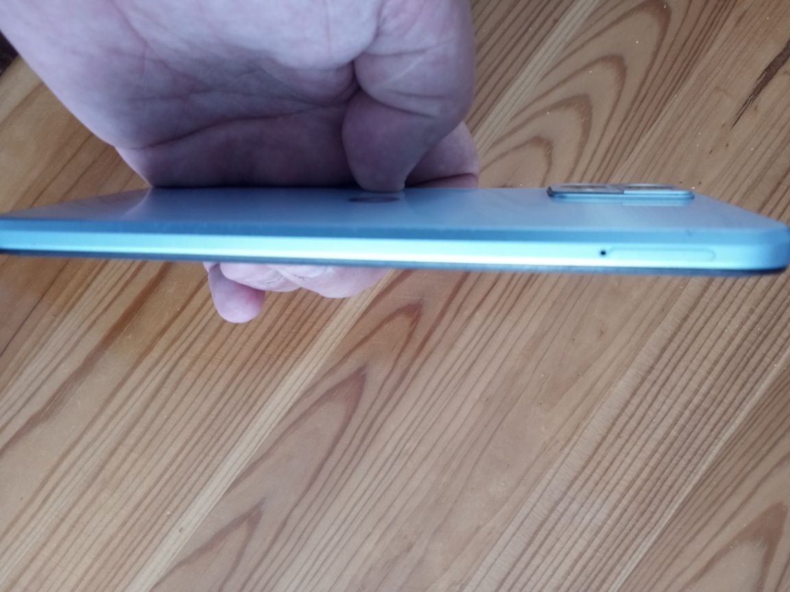 Motorola Moto E22 ram4/64