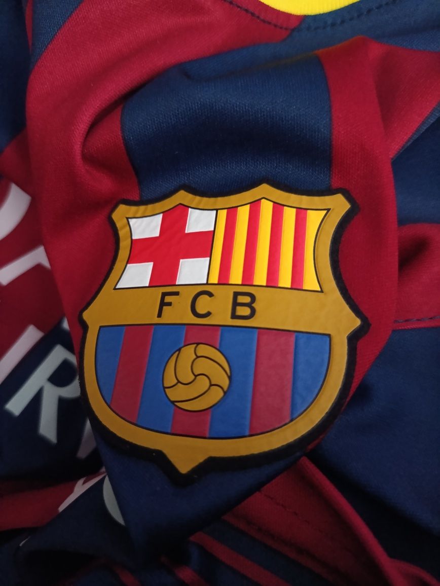 Футбольна футболка FCB 10 MESSI QATAR AIRWAYS всі питання в лс