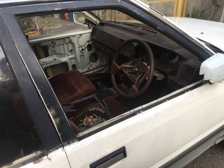 Nissan Stanza T12 1988 1.6 МКПП Bluebird