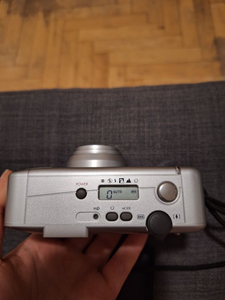 Tronic AF 3590 - aparat analogowy z zoomem - sprawny i ładny