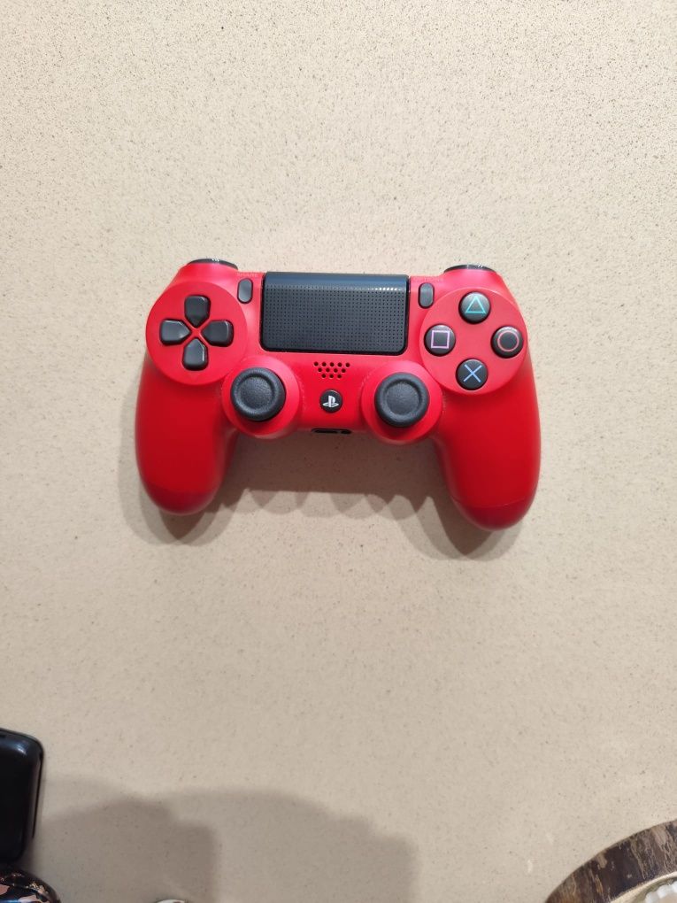 PS4 com comando em excelente estado