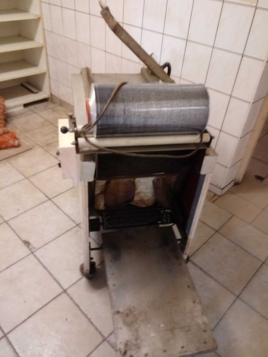 Zgrzewarka kątowa z tunelem grzewczym obkurczającym