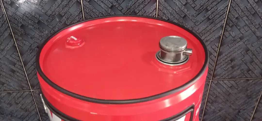 Bidon mini bar. 65x35cm. Com luz 220V
