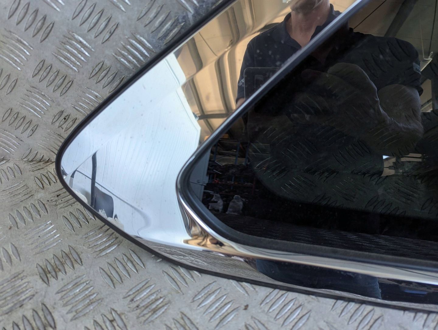 Mazda CX-90 CX90 CX-80 CX80 szyba tylna prawa karoseryjna 2023 AS3