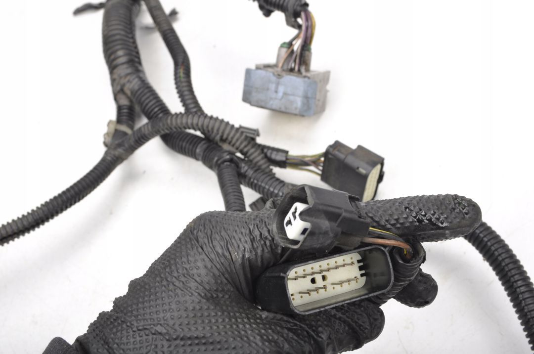 KUGA II MK2 WIĄZKA ELEKTRYCZNA Z LEWEJ PODŁUŻNICY