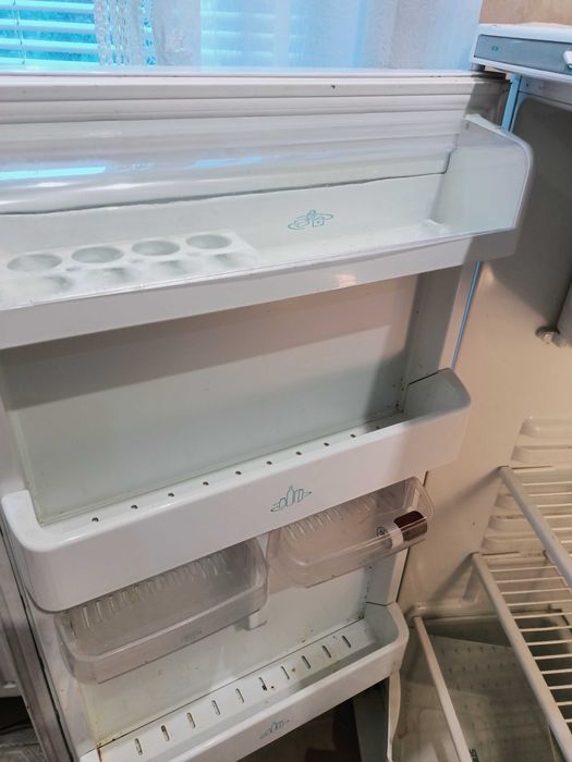 Холодильник Stinol-232Q, робочий, 2000р, висота 1,25м