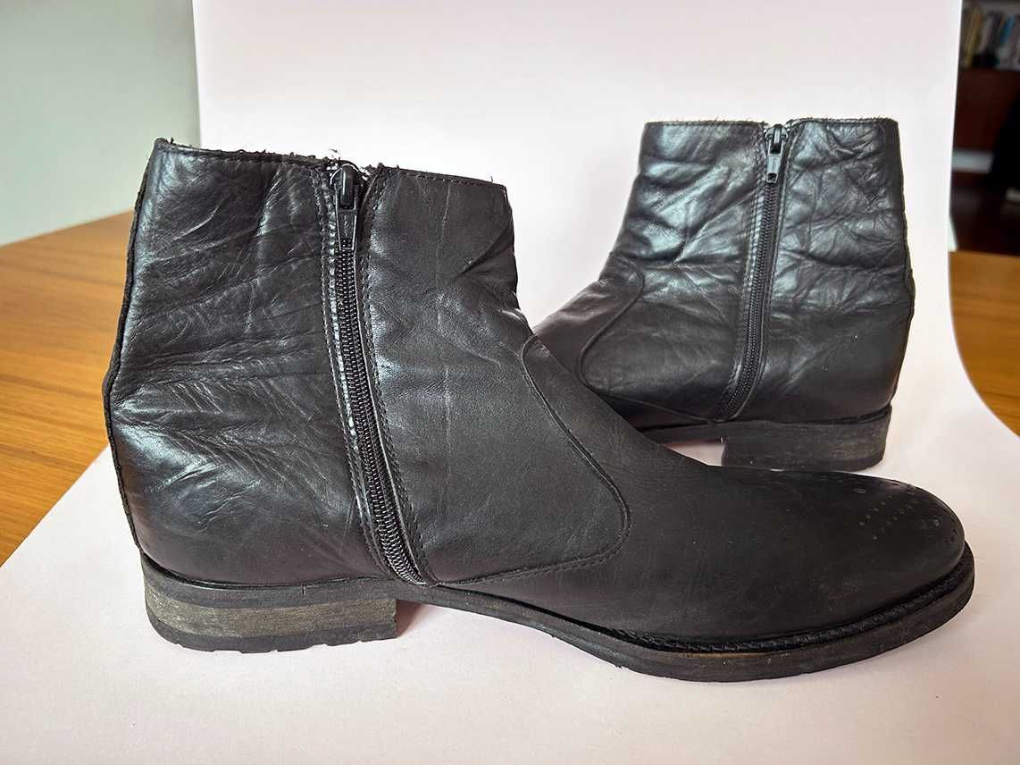 Botas de pele preta clássicas