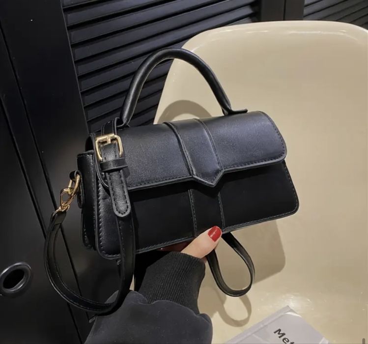 Сумка клатч. Чорна або молочна