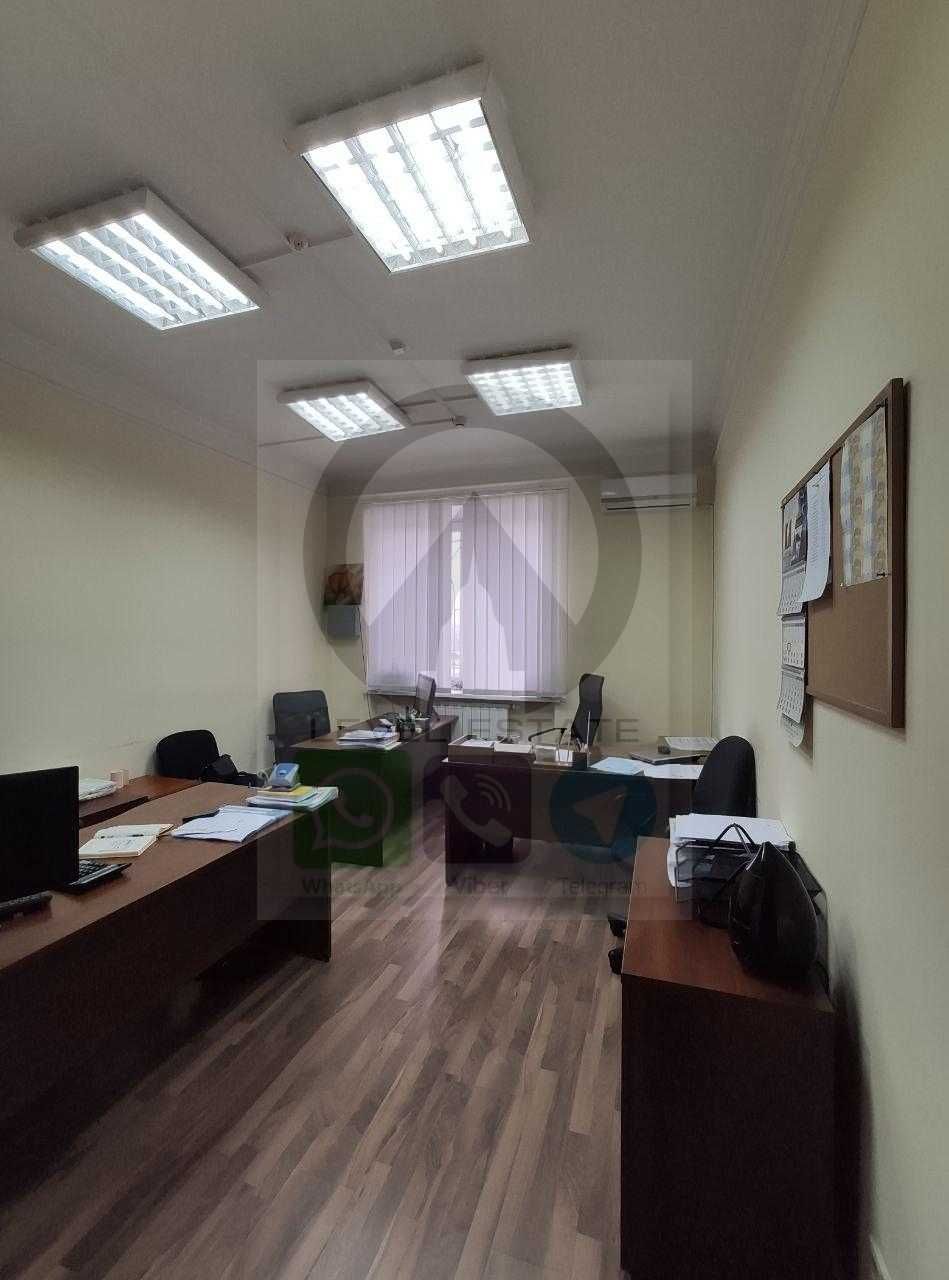Офіс з меблями 2к в жк Оазис, Володимира Івасюка (Героїв Сталінграда)