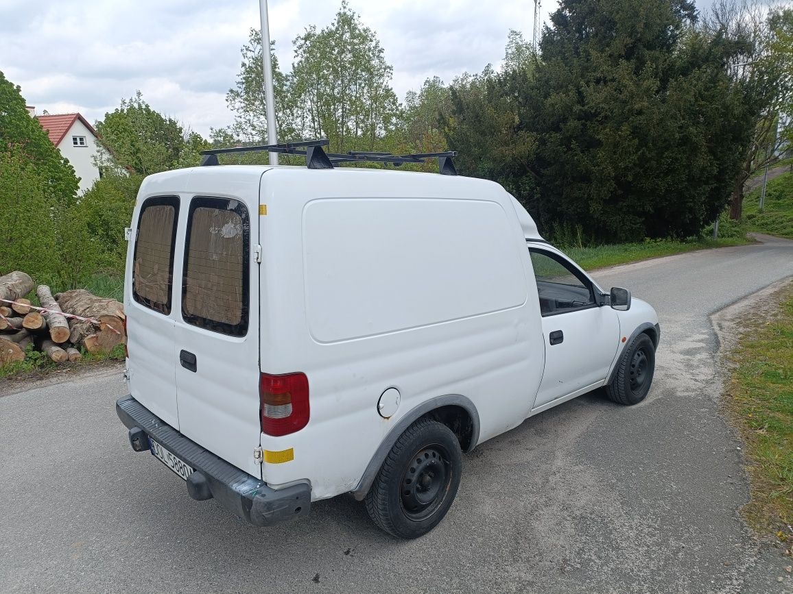 Opel Combo ekonomiczny 1.4 wspomaganie Religii