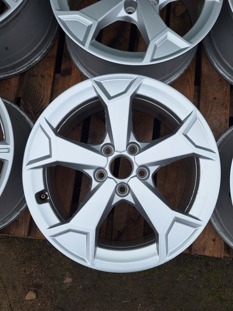 Alufelgi Audi Q3 A3 A4 b7 5x112 17 cali