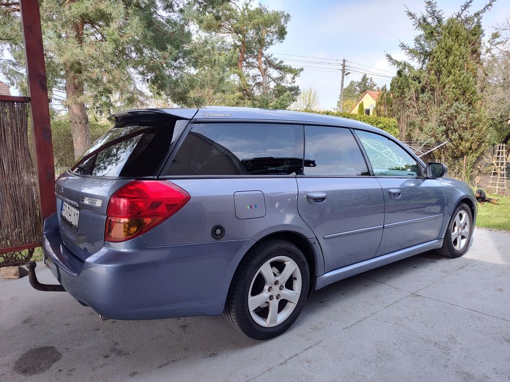 Subaru Legacy 2.0R 2006 r