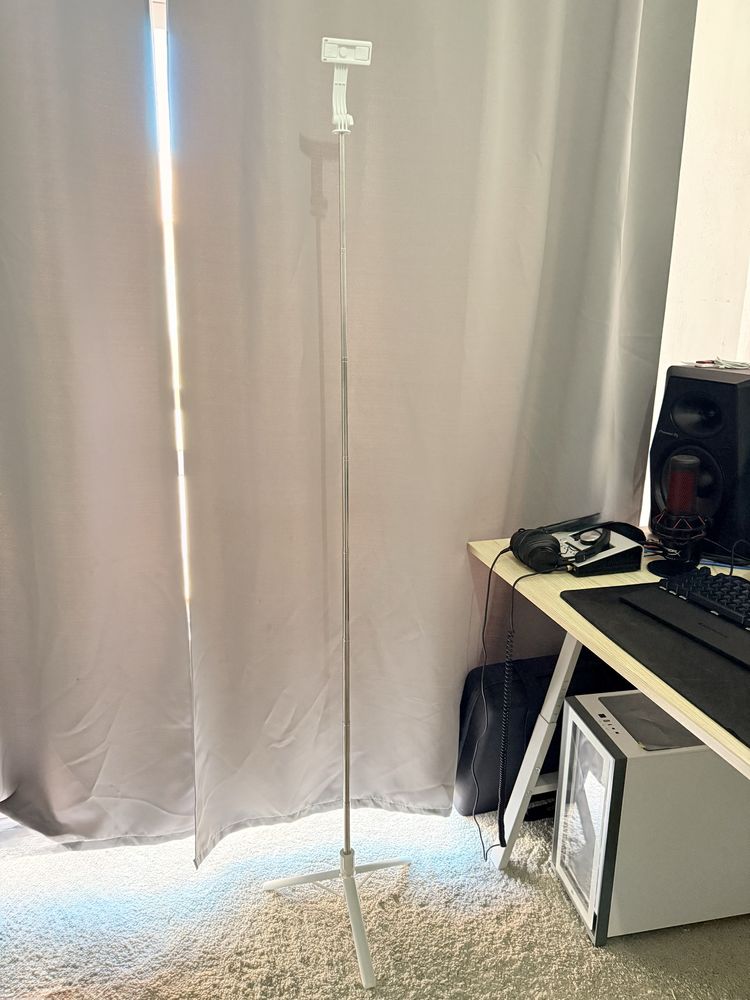 Tripé com suporte de telefone, 1.70cm BRANCO - NOVO SELADO.