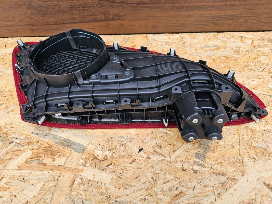 Tapicerka tylna prawa tył prawy Honda Civic Viii Ufo 3d Typer type-r f