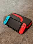 Nintendo Switch z Joy-Conami – stan bardzo dobry!