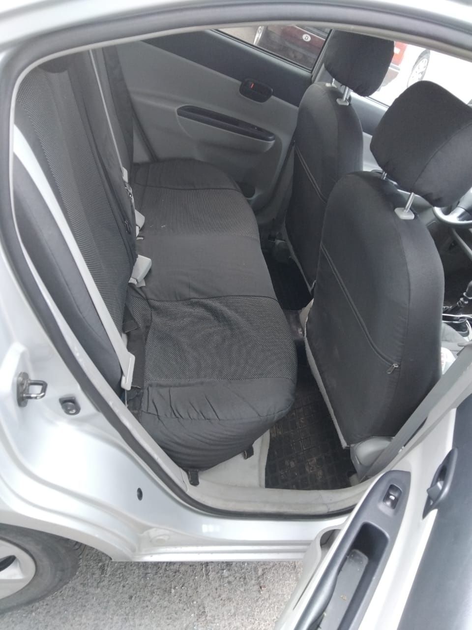 Hyundai accent 2006