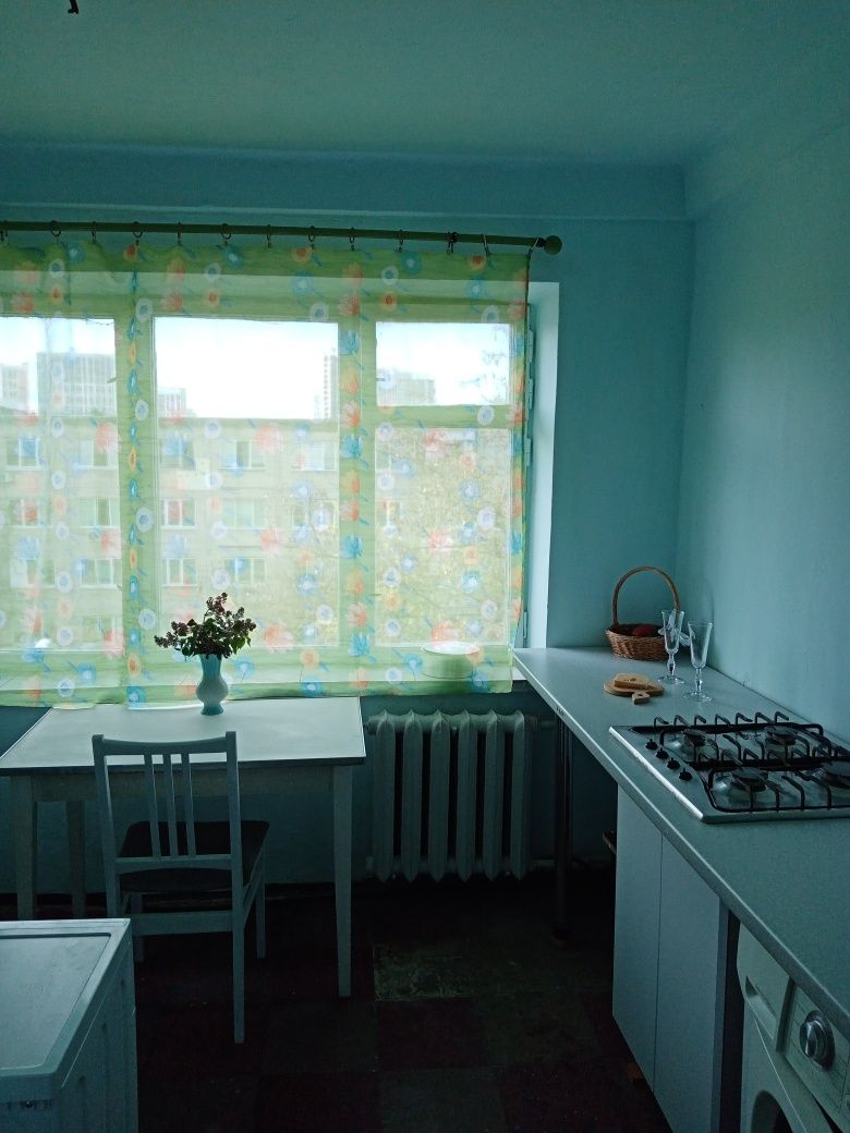 М. Чернігівська  кімнату продам