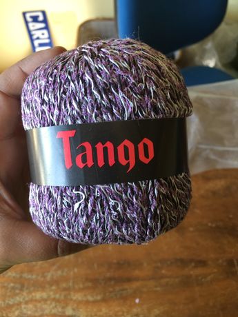 Novelos “Tango” preto, roxo, rosa e cinza, 50 gramas