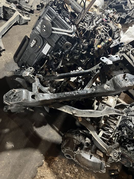 Задний подрамник балка на ford focus 3