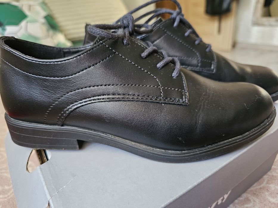 Buty komunijne 36
