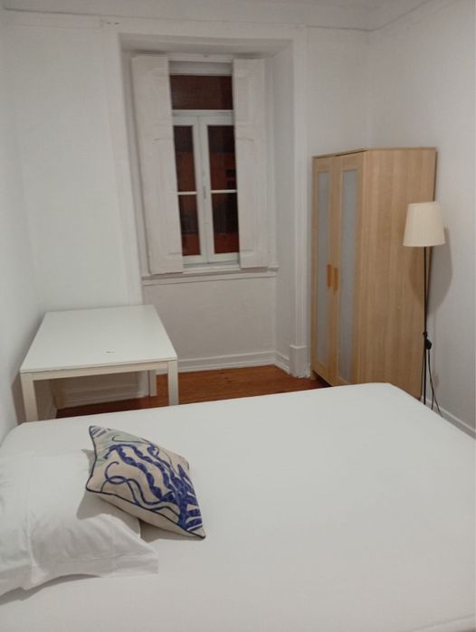 Arrenda-se quarto em Arroios/Lisboa. SOMENTE PARA HOMENS