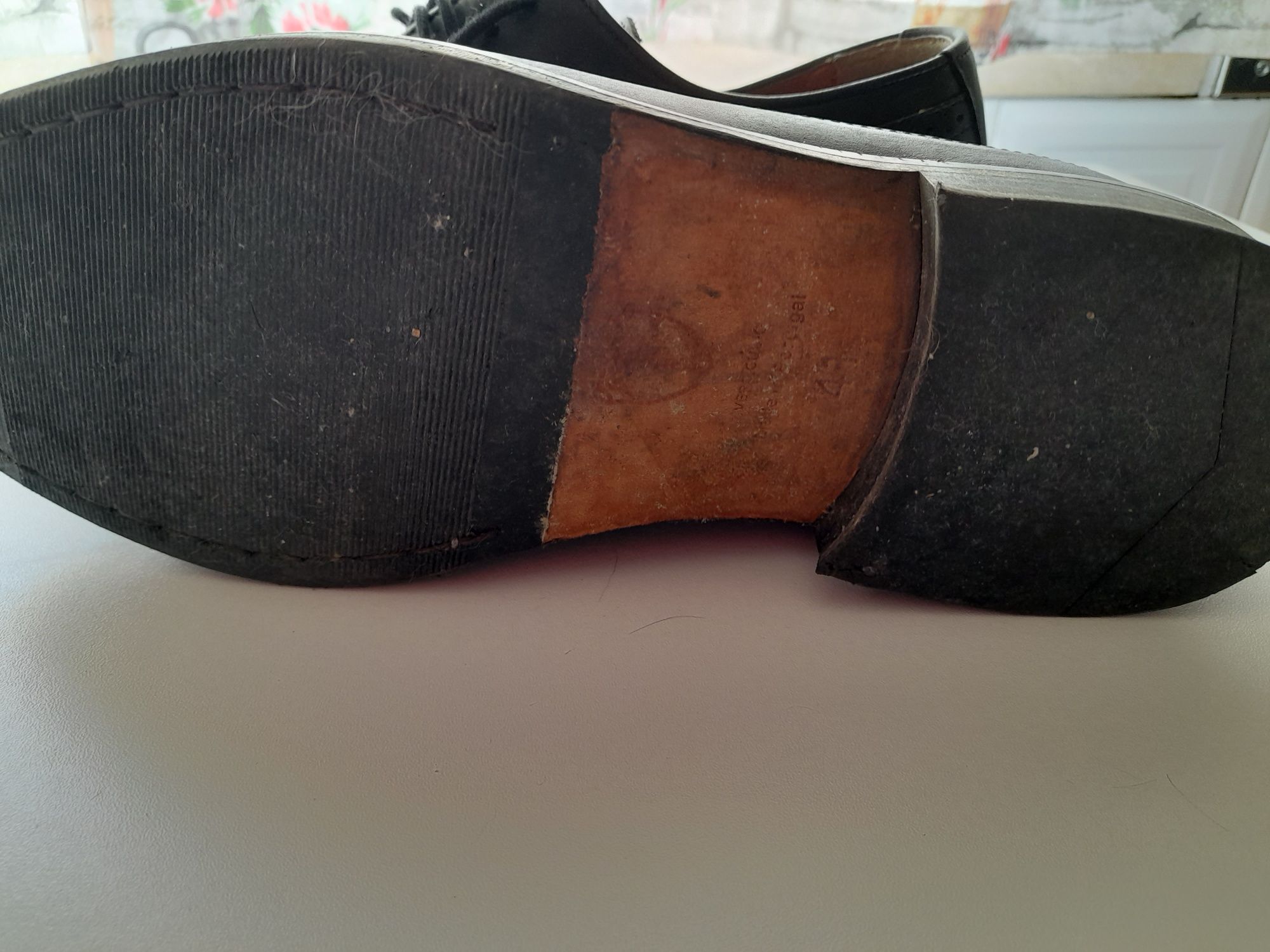 Sapatos de homem n. 41