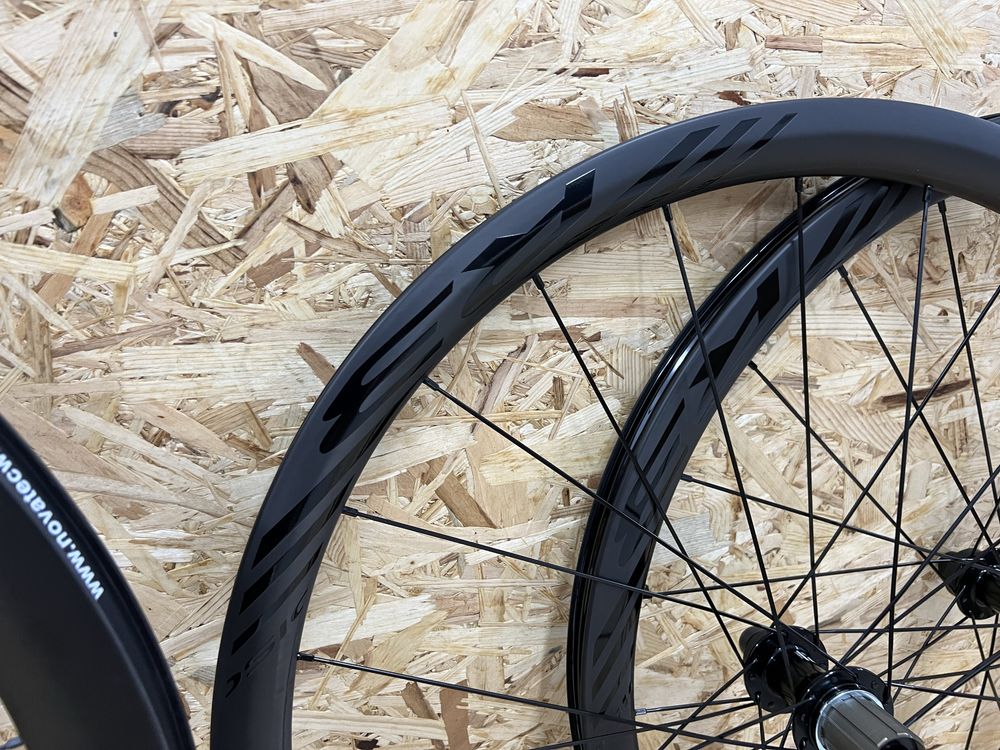 Rodas estrada disco carbono Novatec R3 NOVAS