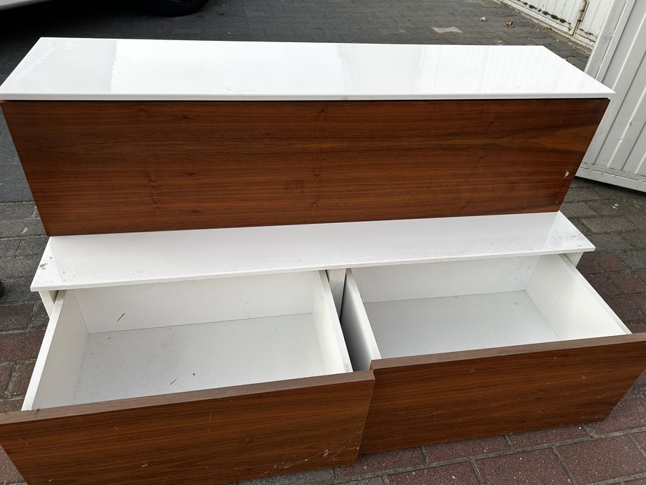 Szafki  RTV biało brązowe