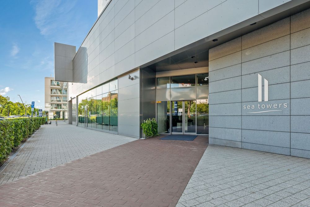 Sea Towers/studio na XXIX kon. z widokiem na morze, panoramę miasta