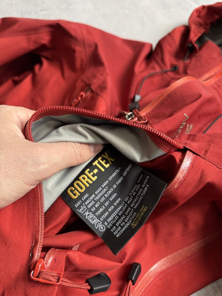 Чоловіча куртка вітровка Arcteryx Gore-tex XCR розмір XL