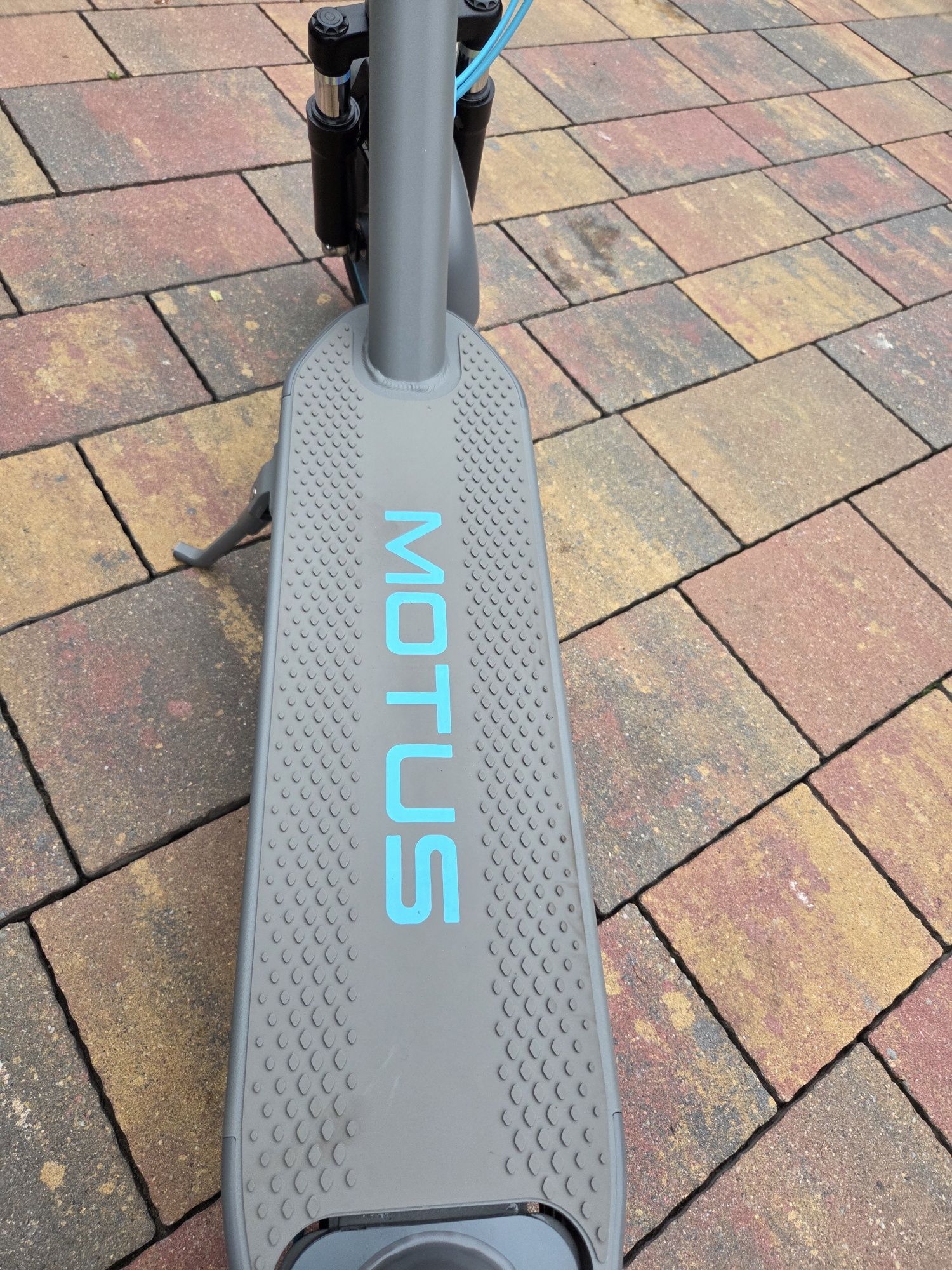 Hulajnoga elektryczna Motus SCOOTY 10 PLUS MOTUS 2 szt.