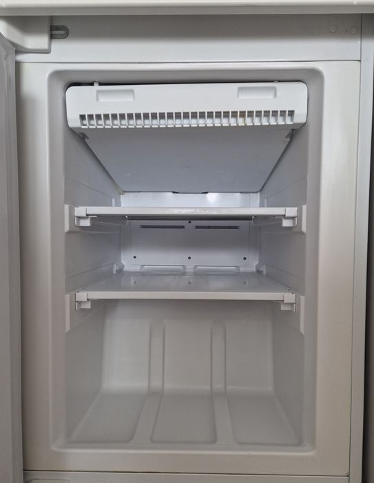 Lodówka Amica do zabudowy