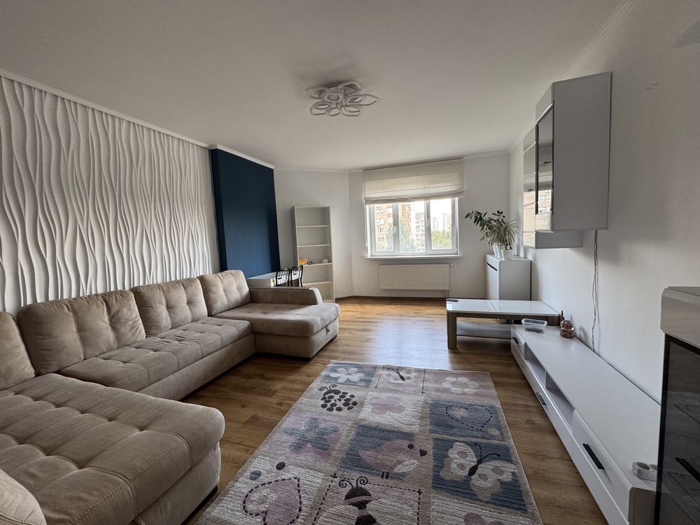 Ексклюзивний продаж! 2к квартира метро Почайна Київ