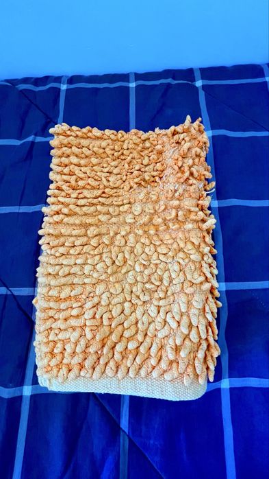 Tapete de banho felpudo laranja 54x83 cm em bom estado