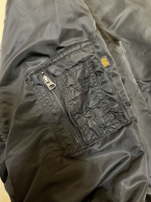 Бомбер alpha industries