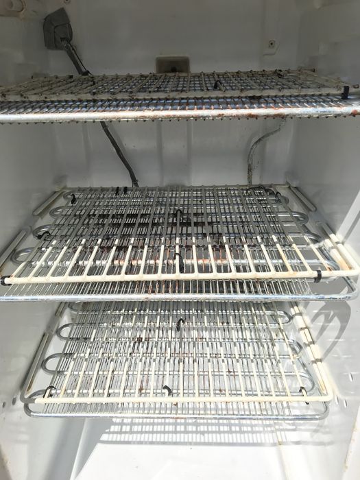 Продам морозильную камеру