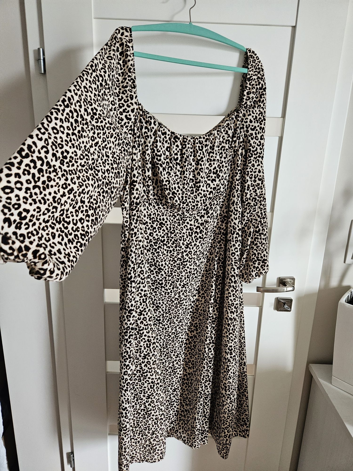Asos sukienka panterka midi r 54 56