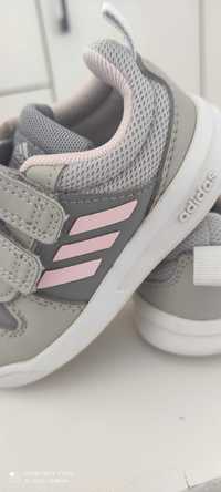 Adidas 22 dla dziewczynki