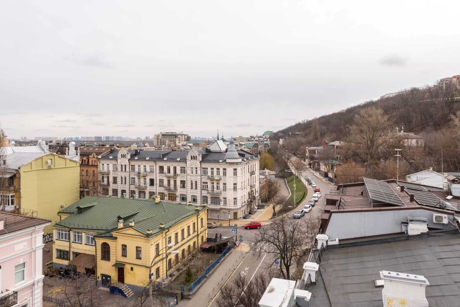 Продаж офісної будівлі (4057 кв.м.) в центрі Подола, без комісії