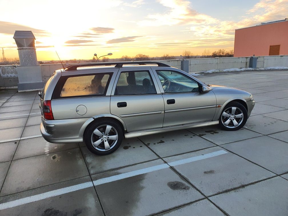 Opel Vectra 1,6 1999r.