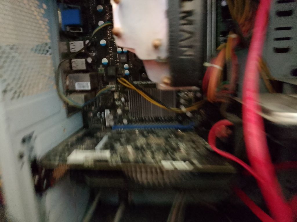 Продам компьютер  на amd FX4100 та відеокарті GTX1050