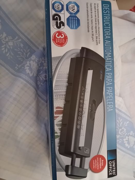 Máquina triturar papel